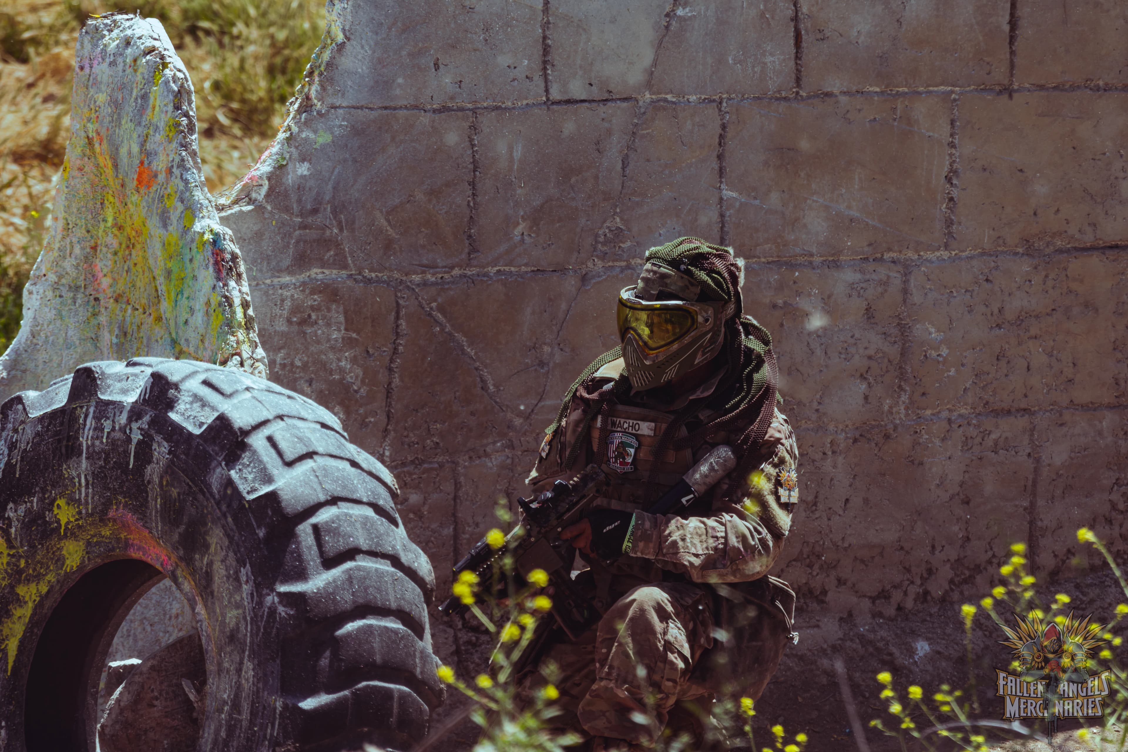 Fallen Angels Mercenaries player using cover in tactical movement